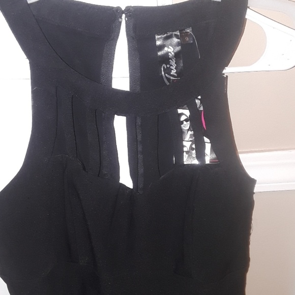 Black cocktail dress - Picture 2 of 3